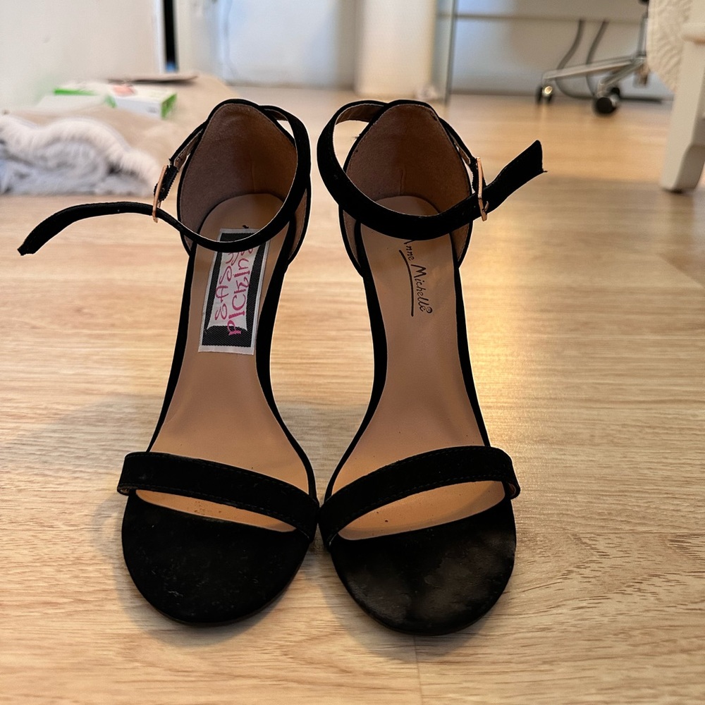 Anne Michelle Black Heels